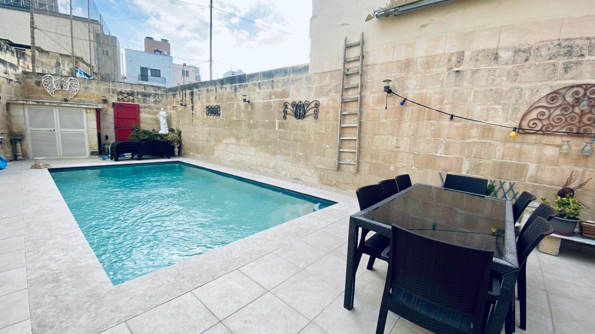 Appartement Free Breakfast, Pool, Spacious Aircon Hideaway à Mosta Extérieur photo